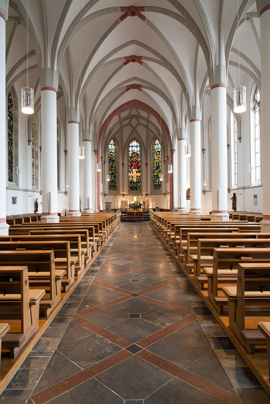 Pfarrkirche St. Johannes, Innenraum